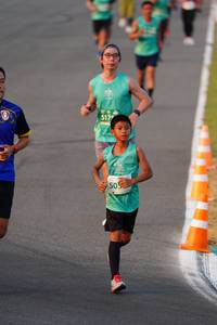 BIB: 517, 505
                            <button type="button" onclick="openModal(10506059)" class="btn btn-primary btn-sm float-right btn-popup" data-toggle="modal" data-target=".modal-high-quality">
                        <i class="fas fa-shopping-cart"></i> Add to Cart
                    </button>
                                            <button type="button" onclick="isThisMe(10506059, true)" class="btn btn-success btn-sm float-right btn-popup btn-isme hidden" data-toggle="tooltip" data-placement="bottom" title="นี่คือรูปของคุณใช่ไหม คลิกที่นี่เพื่อเอาเข้าอัลบั้ม">
                        <i class="fas fa-plus"></i> Add to album
                    </button>
                    <button type="button" onclick="isThisMe(10506059, false)" class="btn btn-warning btn-sm float-right btn-popup btn-isnotme hidden">
                        <i class="fas fa-ban"></i> Remove from album
                    </button>